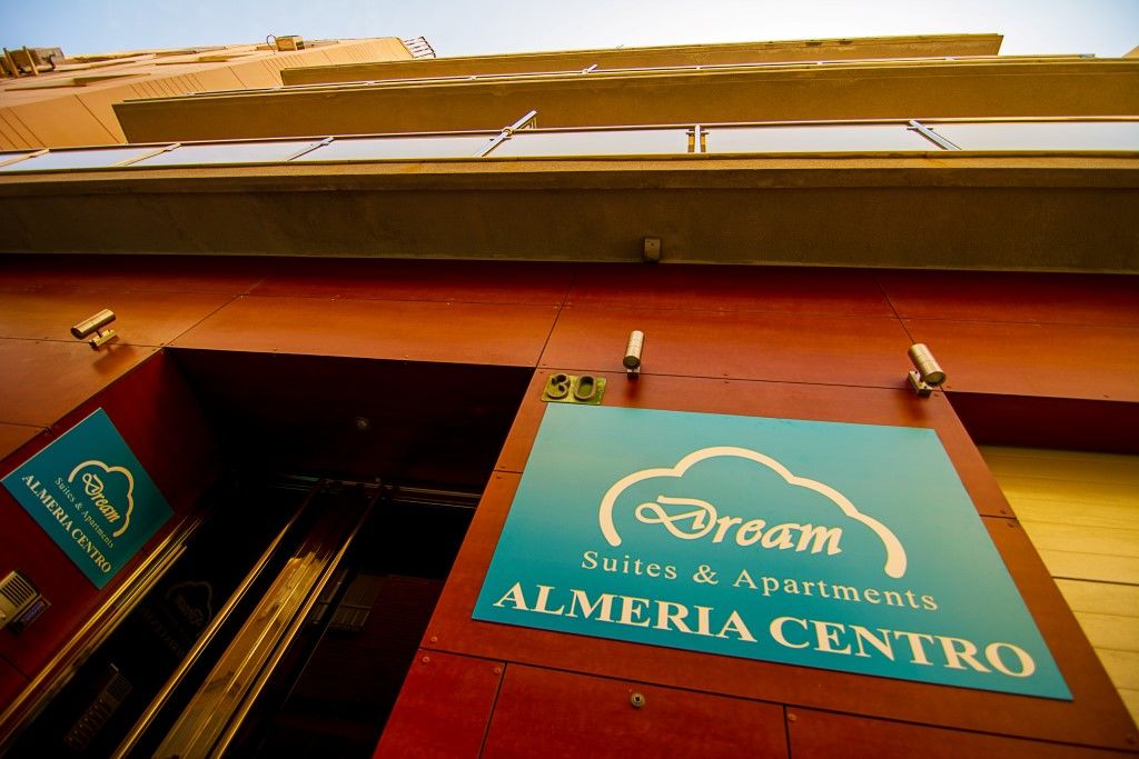 Dream Suites And Apartments Almeria Centro Ngoại thất bức ảnh