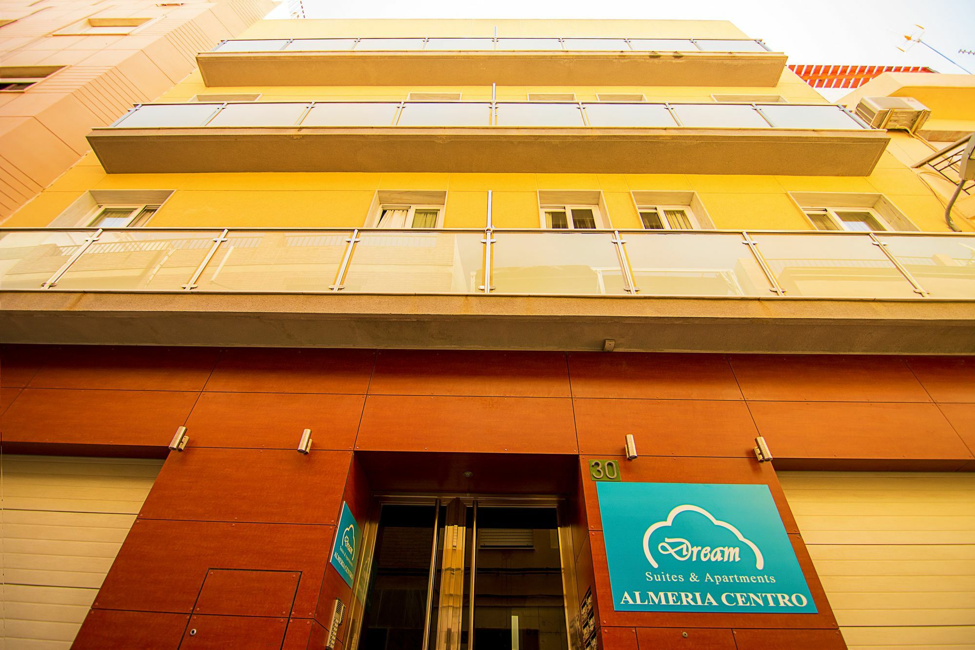 Dream Suites And Apartments Almeria Centro Ngoại thất bức ảnh